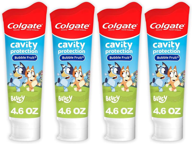 משחת שיניים לילדים Colgate Kids Bluey בטעם Bubble Fruit עם פלואוריד להגנה על השיניים, מגיל 2+, 4 יח' 136 מ"ל